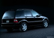 Mercedes-Benz ML 55 AMG Mercedes-Benz ML 55 AMG